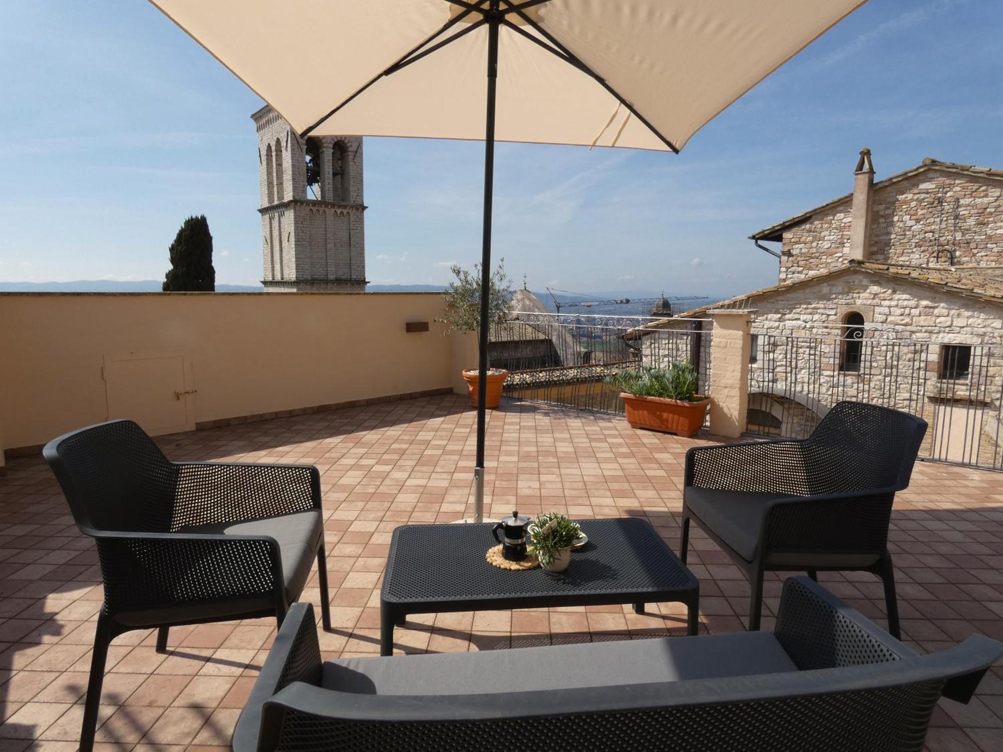 アッシジScappo In Umbria, La Casa Di Eudeアパートメント エクステリア 写真
